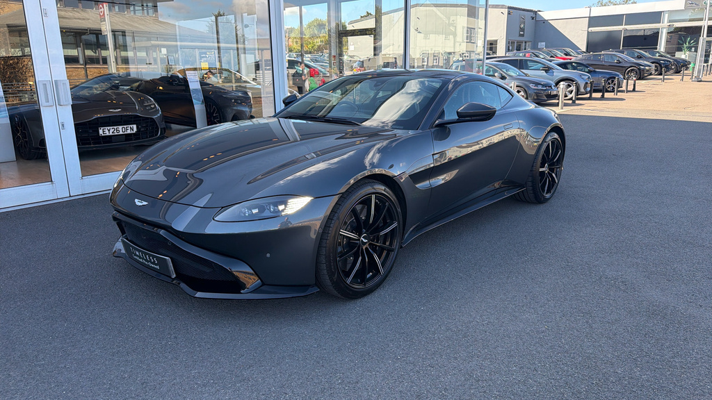 Aston Martin Vantage 4L Null White #22