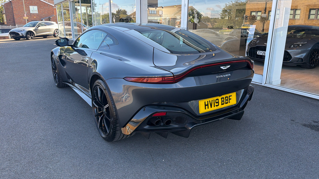 Aston Martin Vantage 4L Null White #23