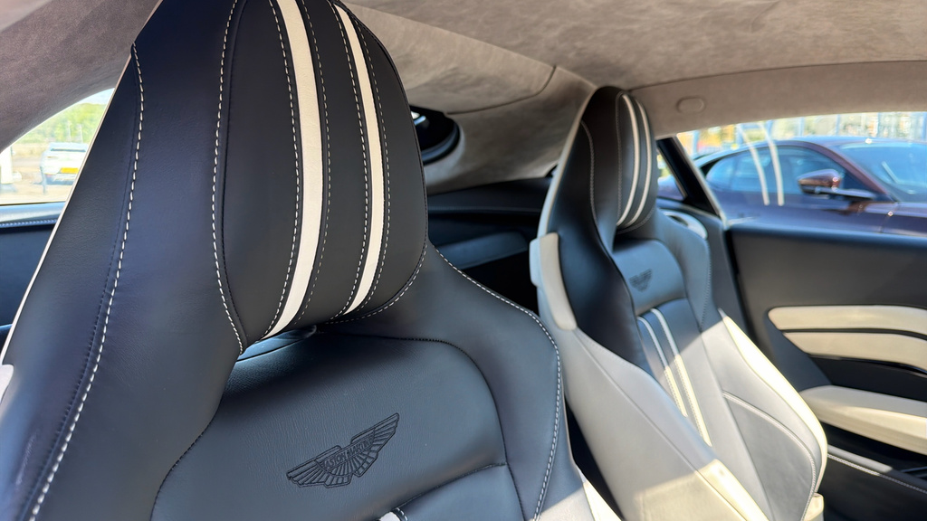 Aston Martin Vantage 4.0L V8 Coupe HV19BBF Grey #5