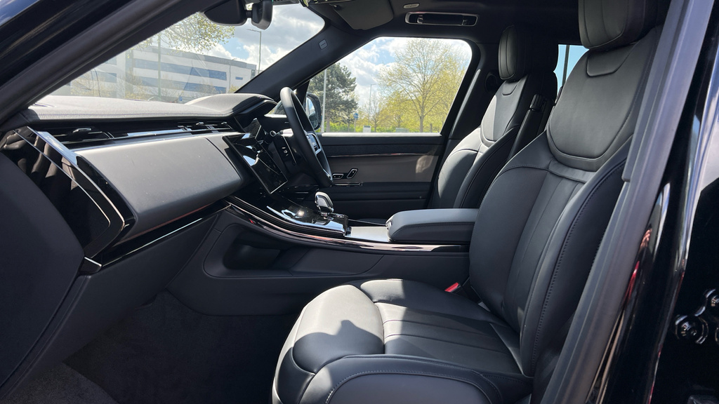 Land Rover Range Rover Sport Dynamic Se Matt Edition Black #3