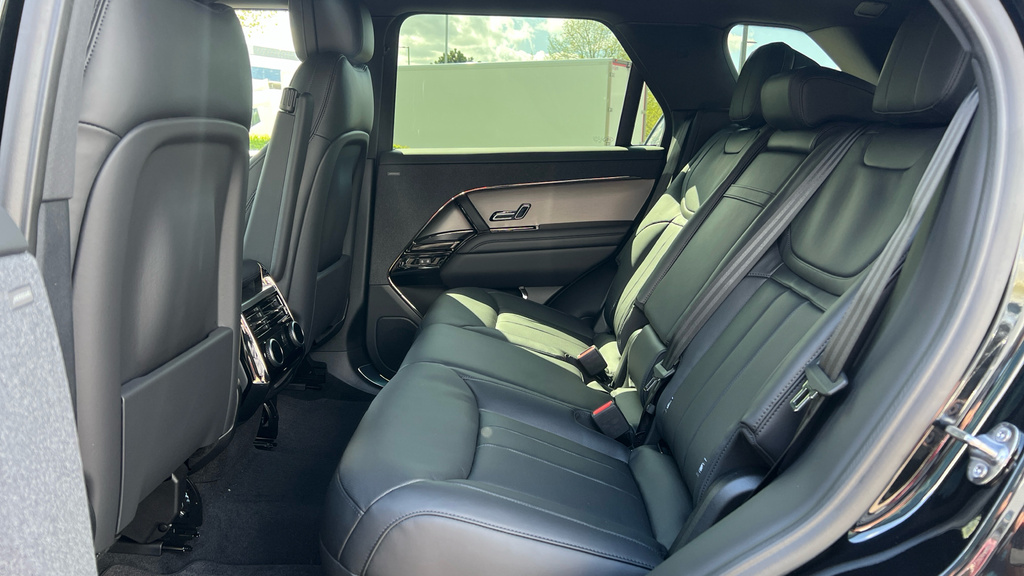 Land Rover Range Rover Sport Dynamic Se Matt Edition Black #4