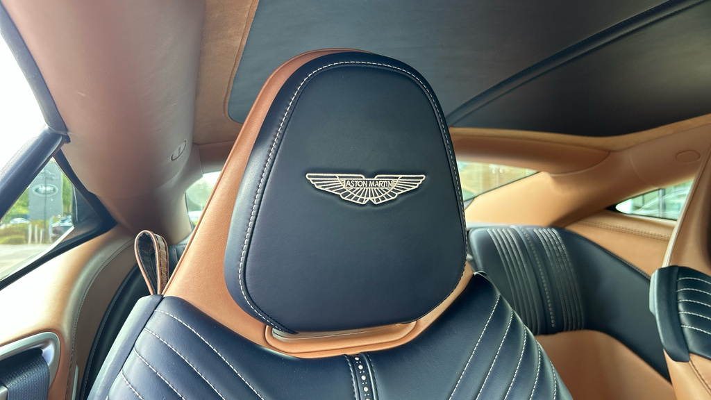 Aston Martin DB11 5.2L V12 Coupe Black #5