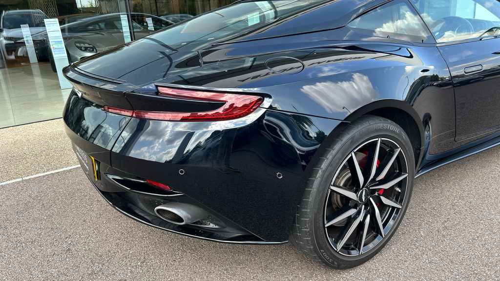 Aston Martin DB11 Entry White #8