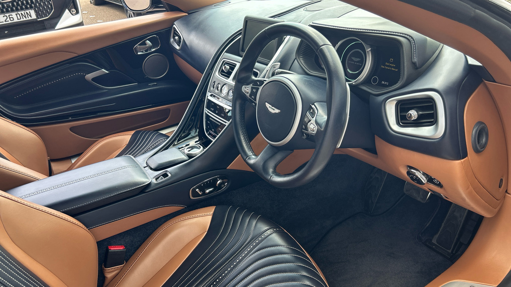 Aston Martin DB11 Entry White #20