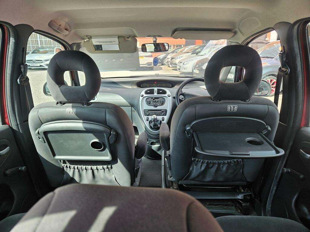 Citroen Xsara Picasso 1.6I 16V Desire Red #5