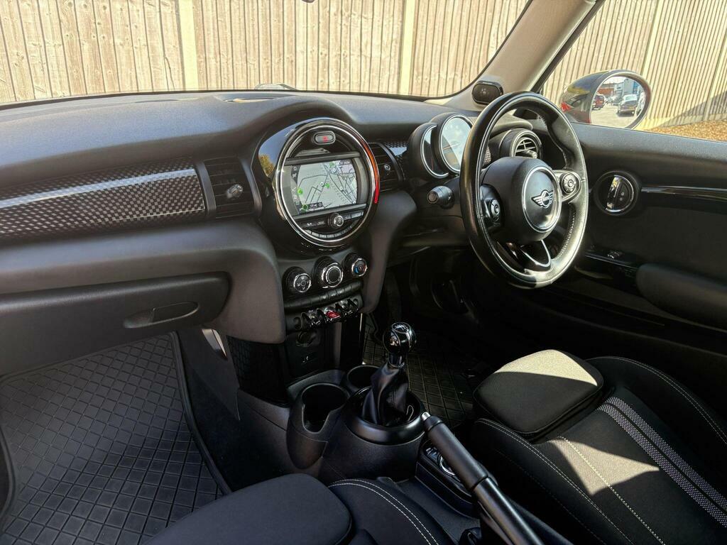 Mini Hatch 2.0 Cooper S Euro 6 S S MT18OFU Red #5