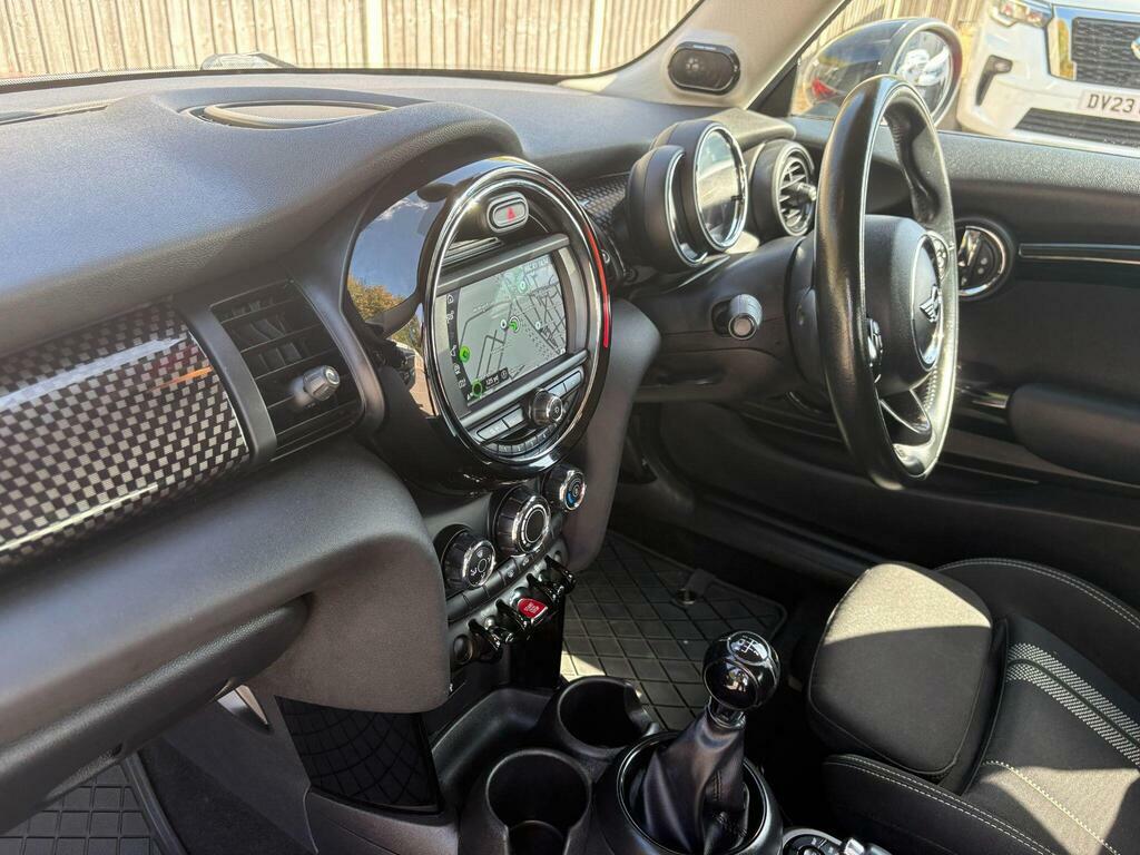 Mini Hatch 2.0 Cooper S Euro 6 S S MT18OFU Red #6
