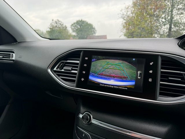 Peugeot 308 SW Bluehdi Allure Estate Grey #5