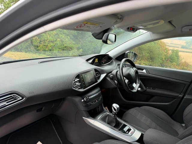 Peugeot 308 SW Bluehdi Allure Estate Grey #3