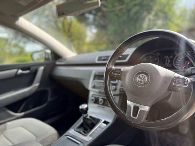 Volkswagen Passat  White #13