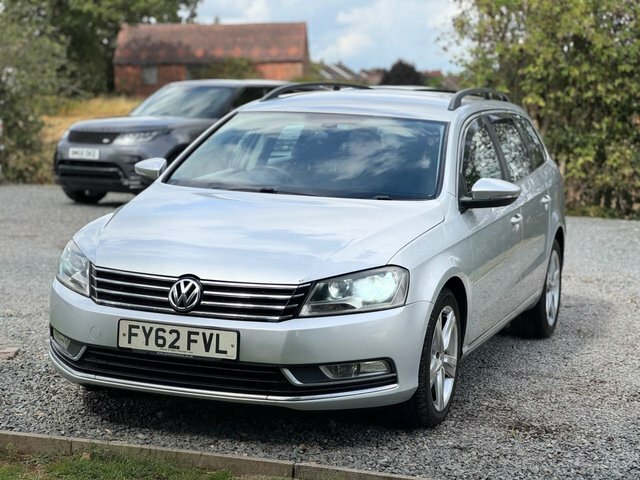 Volkswagen Passat  White #4