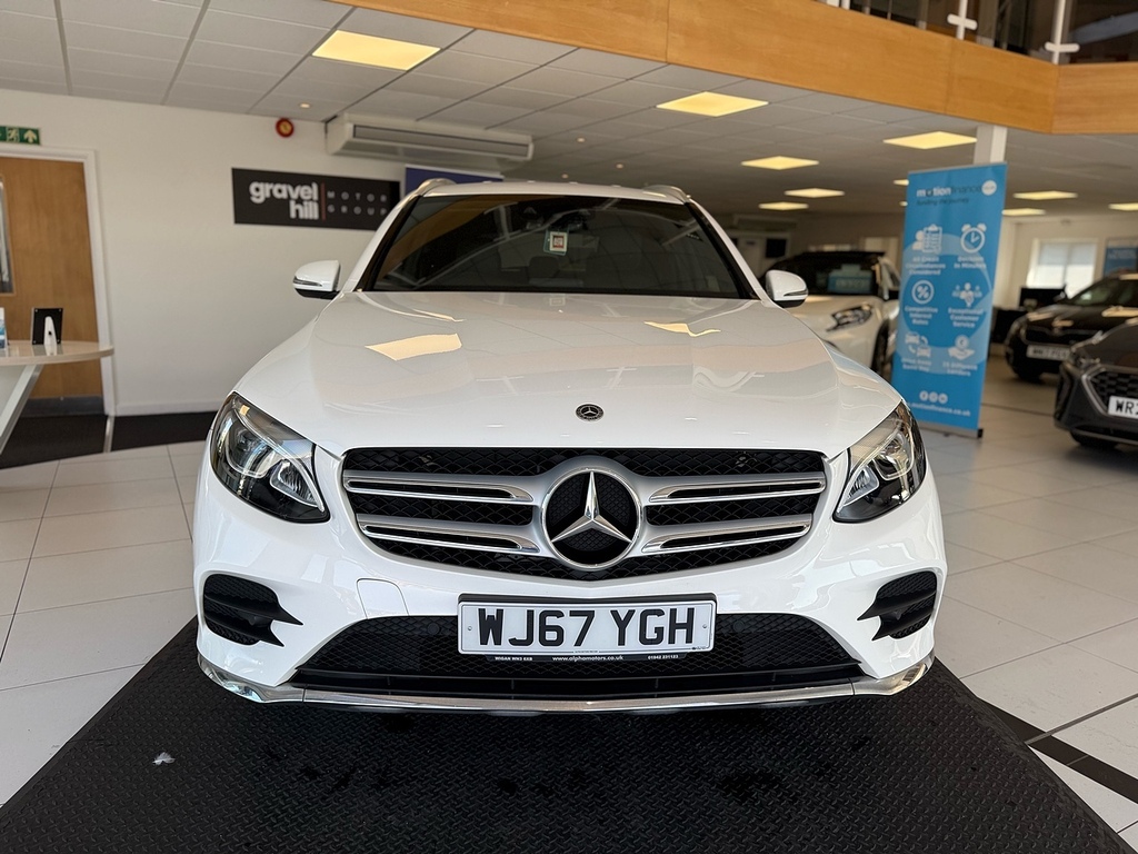 Mercedes-Benz GLC Class 2.1 Glc220d Amg Line Suv G-tronic 4Mati White