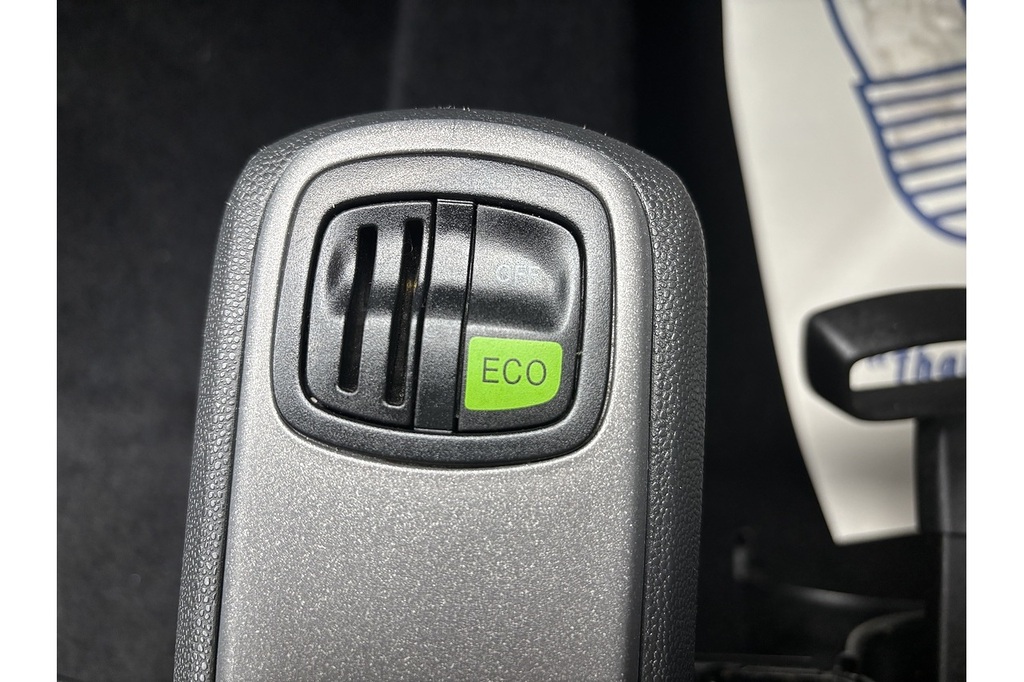 Smart Fortwo Coupe White #33