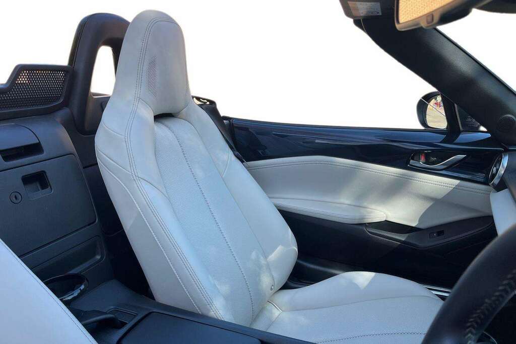 Mazda MX-5 Sports #10