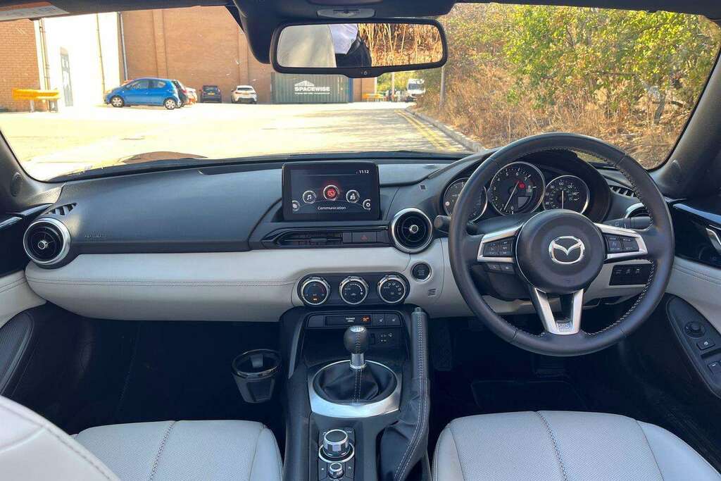 Mazda MX-5 Sports #16