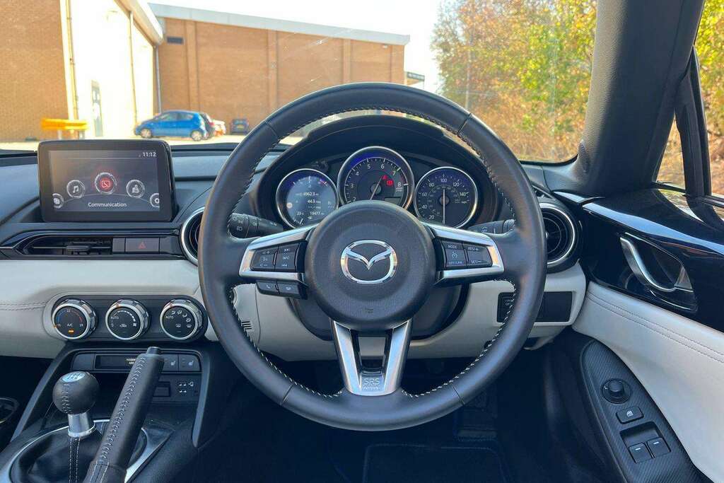 Mazda MX-5 Sports #8