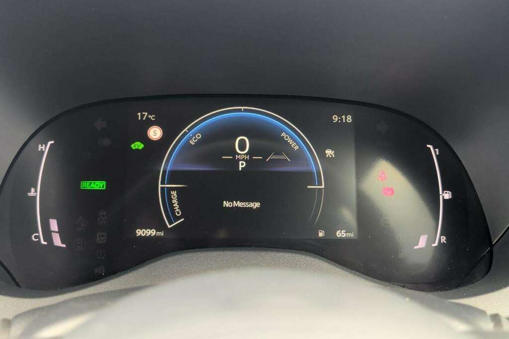 Mazda 2 Exclusive Line Red #11