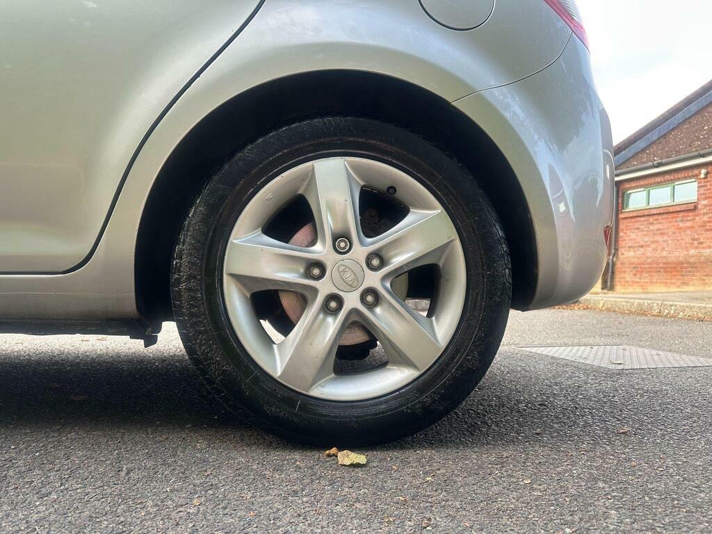 Kia Ceed Hatchback White #16