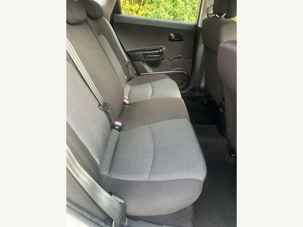 Kia Ceed Hatchback White #18
