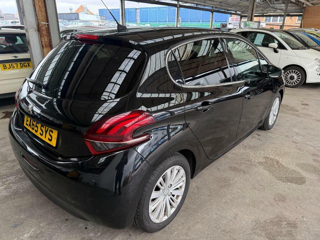 Peugeot 208 1.2 Puretech Allure Eat Euro 6 S S Black #4