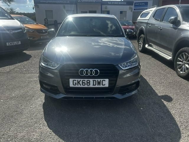 Audi A1 Tfsi Black Edition Sportback GK68DWC Black #2