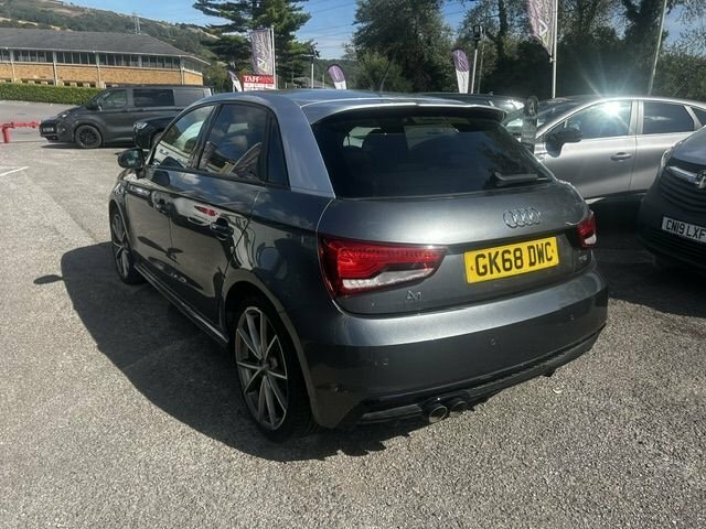 Audi A1 Tfsi Black Edition Sportback GK68DWC Black #4