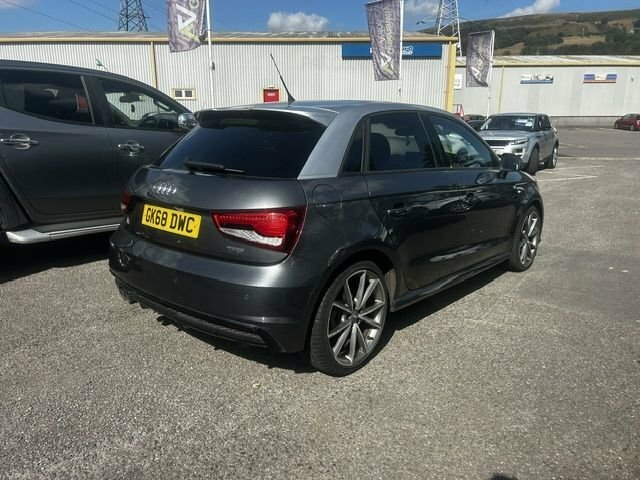 Audi A1 Tfsi Black Edition Sportback GK68DWC Black #5