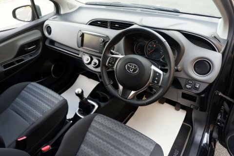 Toyota Yaris 1.3 Yaris Icon Black #4