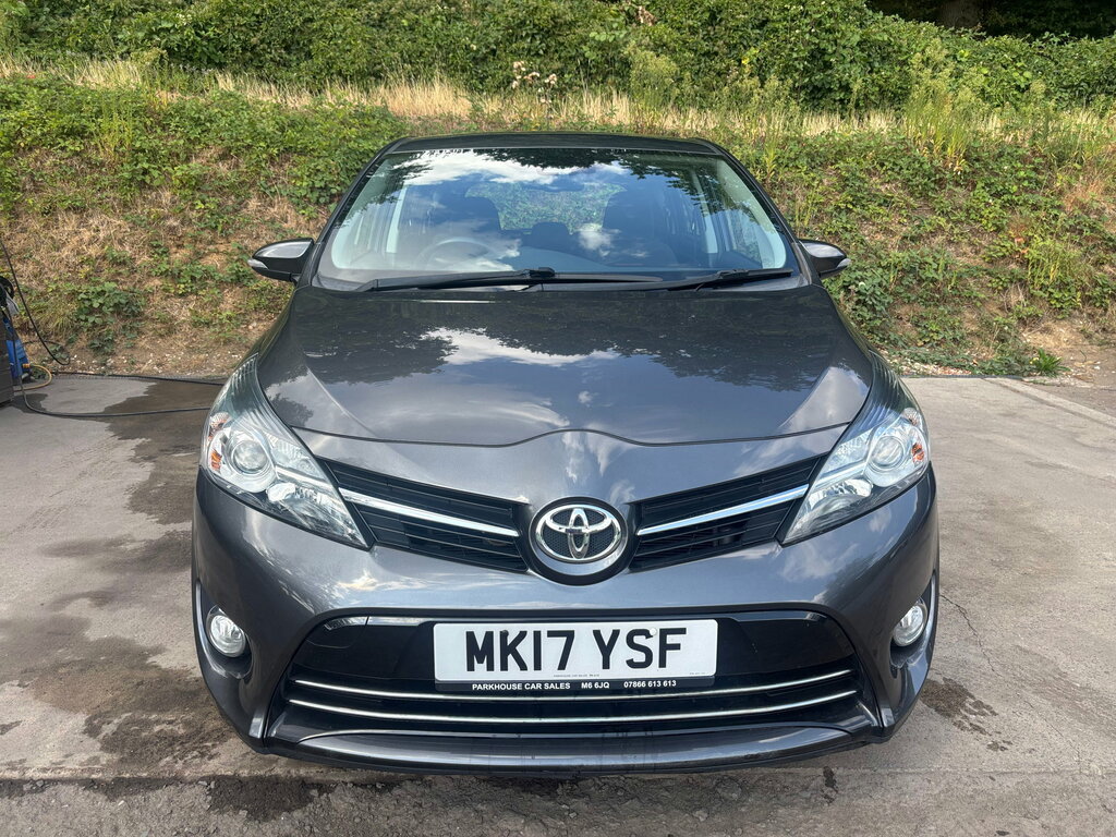 Toyota Verso 1.8 V-matic Icon Mpv Multidrive S Euro Grey #2