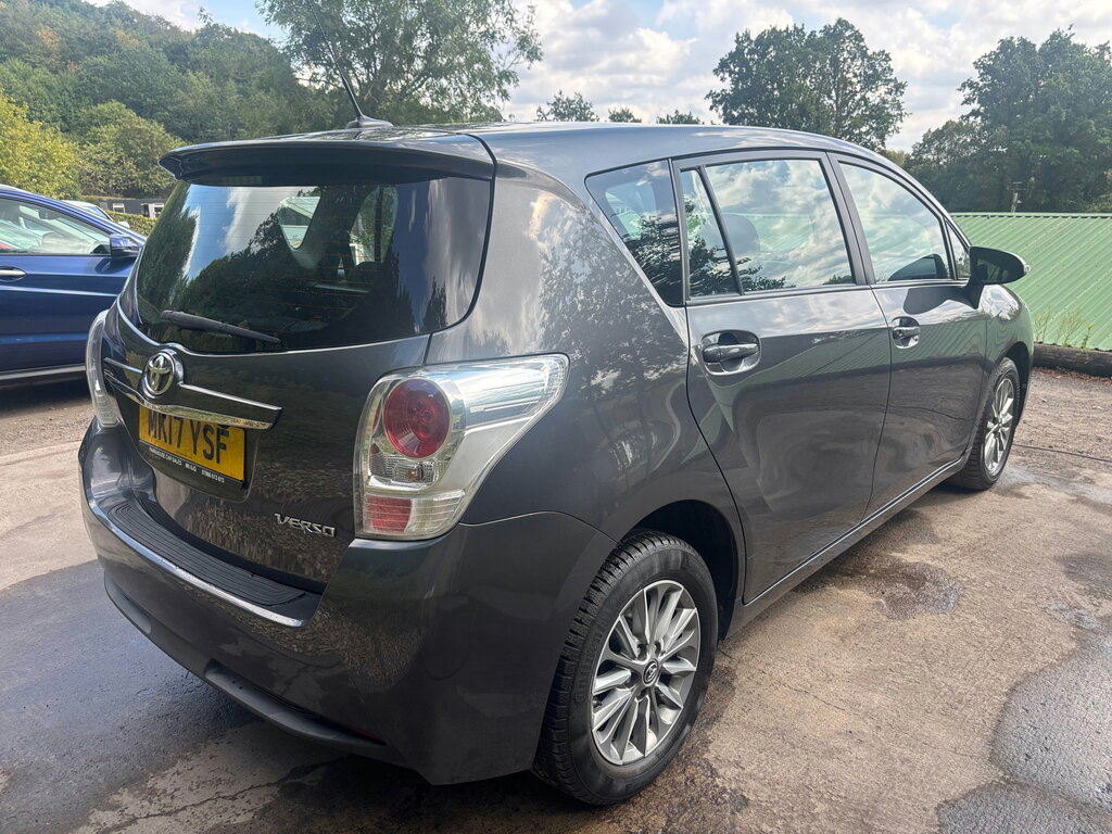 Toyota Verso 1.8 V-matic Icon Mpv Multidrive S Euro Grey #5