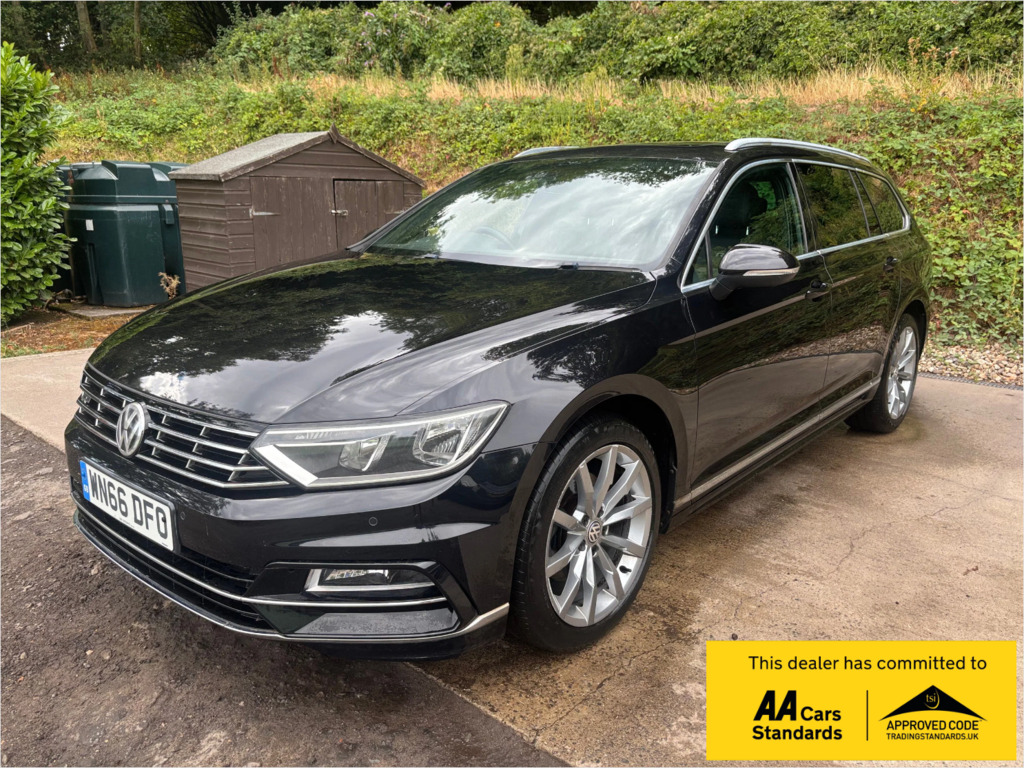 Volkswagen Passat 2.0 Tdi Bluemotion Tech R-line Estate M Black