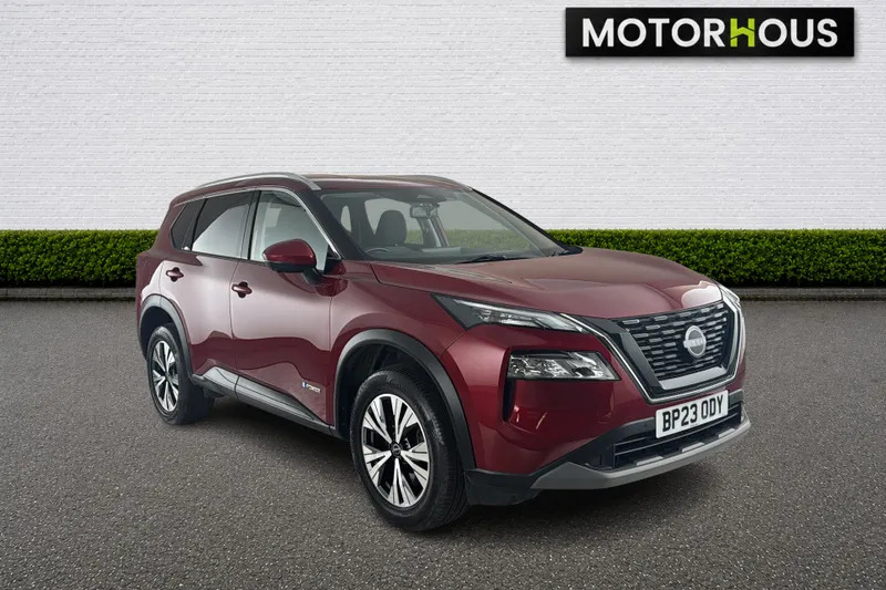 Nissan X-Trail Station Wagon 1.5 E-power 204 Red