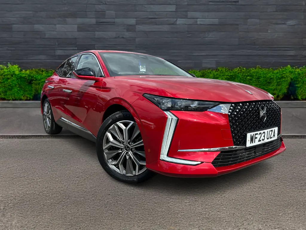 DS DS 4 E-tense Trocadero Eat8 Red