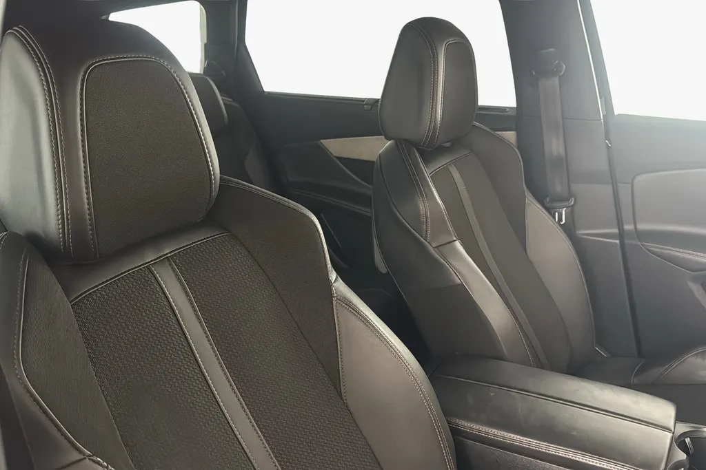 Peugeot 5008 Gt Premium Grey #16