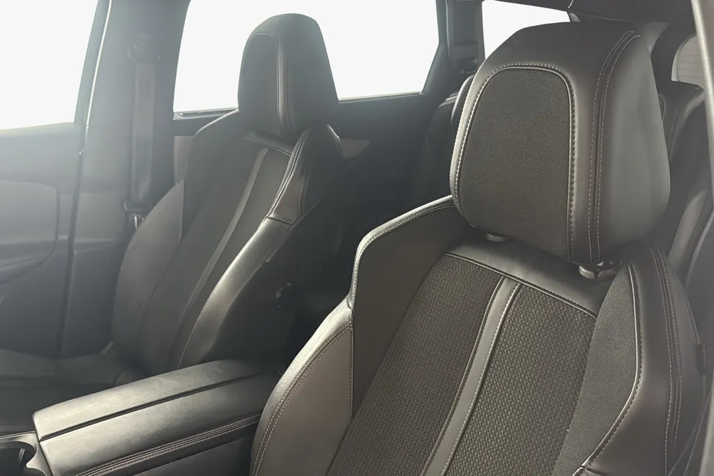 Peugeot 5008 Gt Premium Grey #19