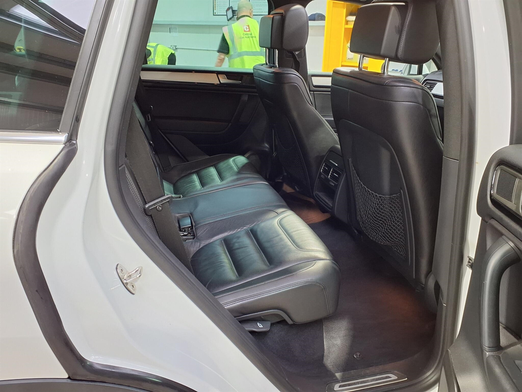 Volkswagen Touareg 3.0 Tdi V6 Bluemotion Tech R-line Tiptronic 4Wd Eu  #6