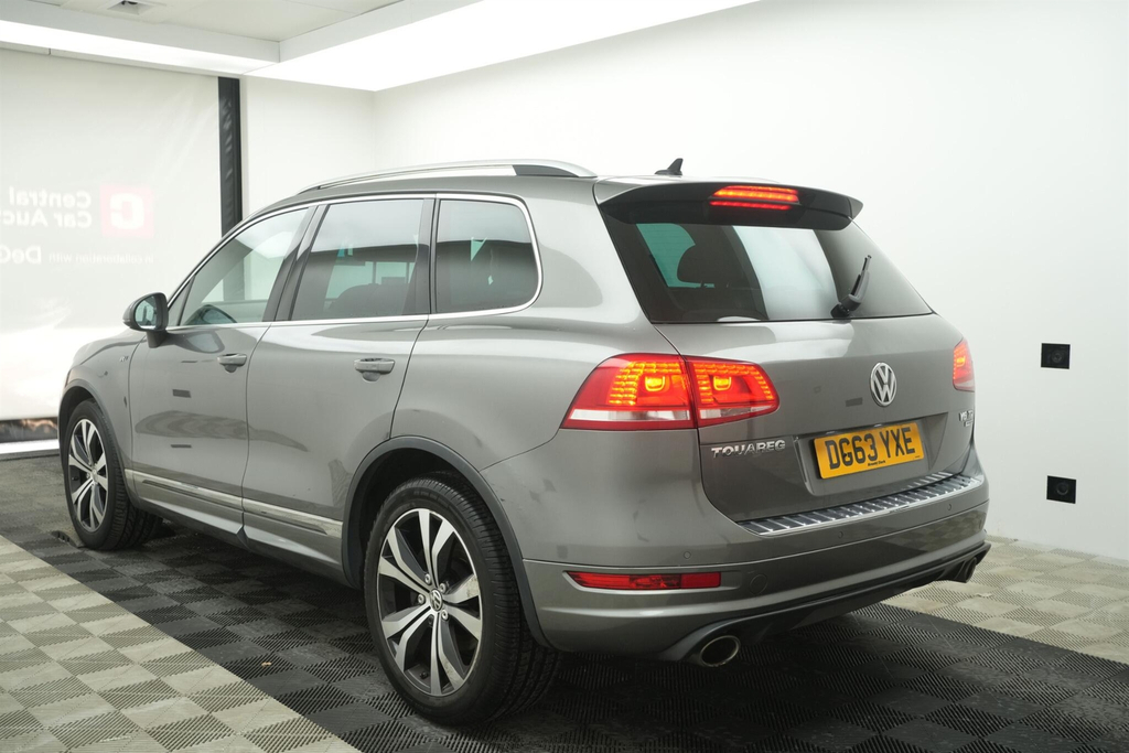 Volkswagen Touareg 3.0 Tdi V6 Bluemotion Tech R-line Tiptronic 4Wd Eu Grey #3