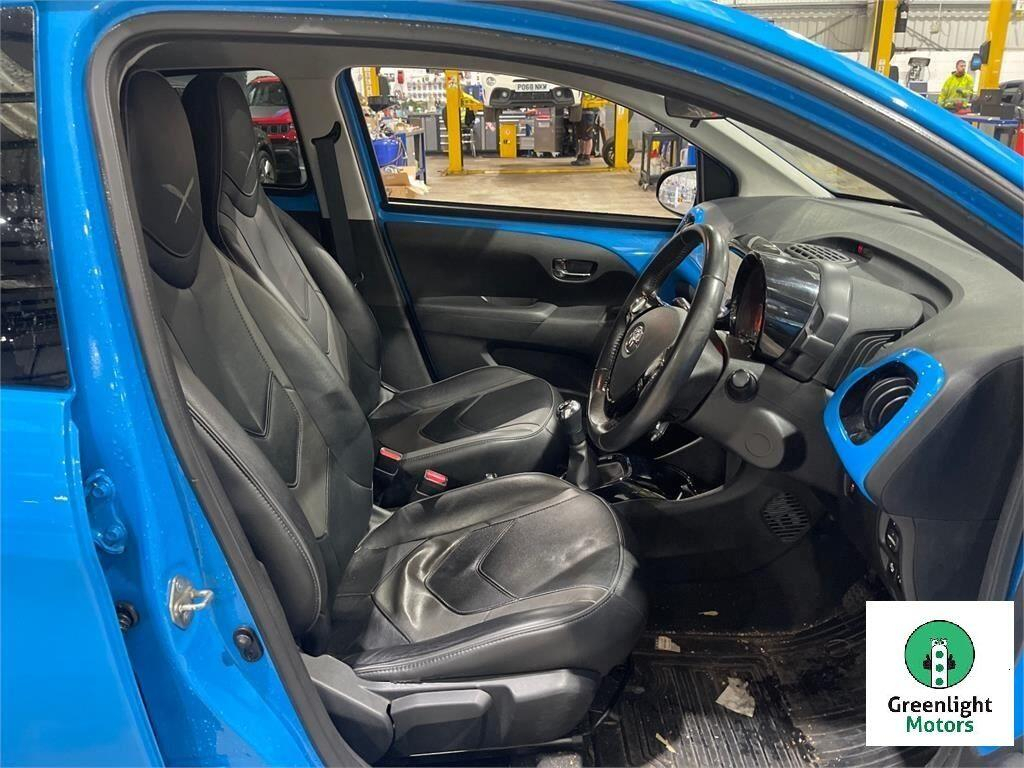 Toyota Aygo 1.0 Vvt-i X-clusiv3 Euro 6 Safety Sense #2