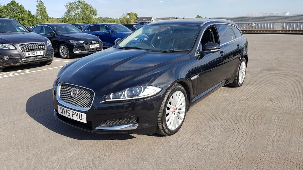 Jaguar XF 2.2 D Portfolio 2015 Black #4
