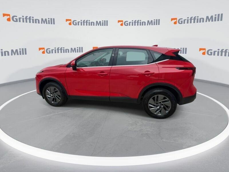 Nissan Qashqai 1.3 Dig-t Mhev Acenta Premium Suv Hybri Red #4