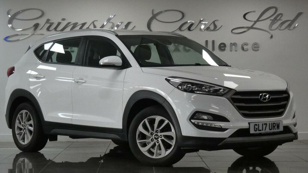 Hyundai Tucson Suv 1.7 Crdi Blue Drive Se Nav Euro 6 Ss 2 White