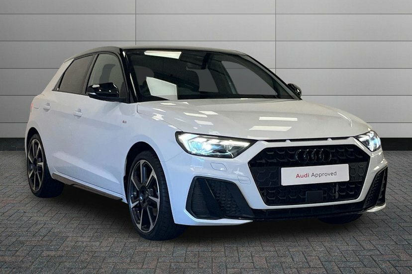 Audi A1 1.5 Tfsi 35 Black Edition Sportback S T White