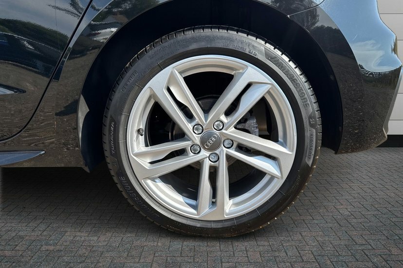 Audi A1 1.5 Tfsi 35 S Line Sportback S Tronic Black #5
