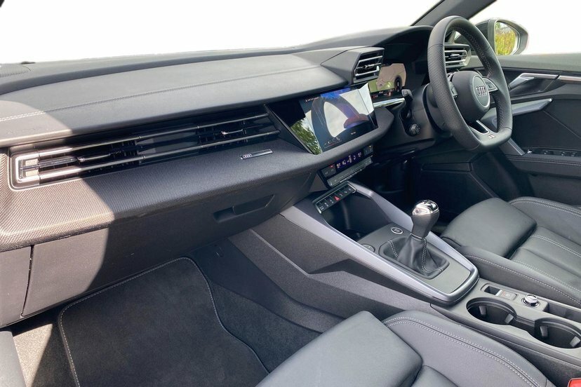 Audi A3 1.5 Tfsi Black Edition Sportback Grey #2