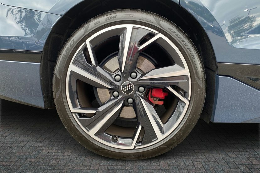 Audi A6 E-tron Avant 83Kwh Edition 1 Estate 286 Ps Blue #5