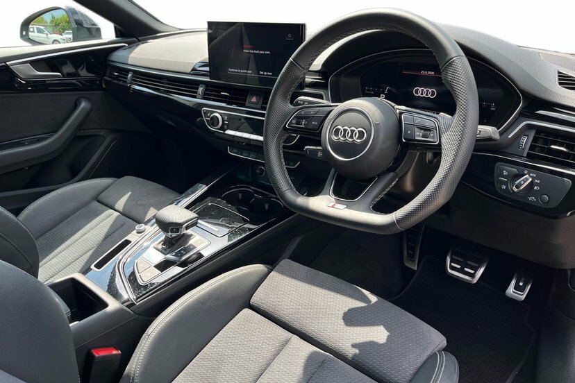 Audi A5 2.0 Tfsi 35 Black Edition Coupe S Troni Black #6