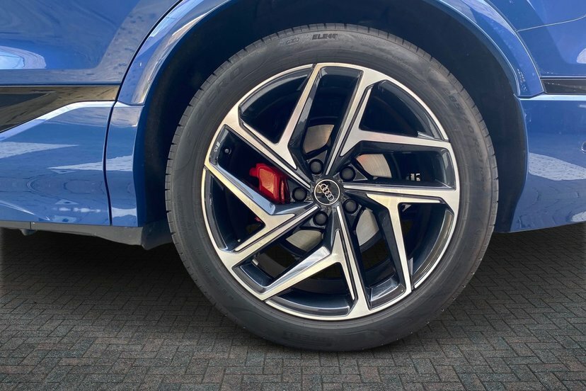 Audi Q6 E-Tron 100Kwh Performance Edition 1 Suv EO26XFE Blue #5