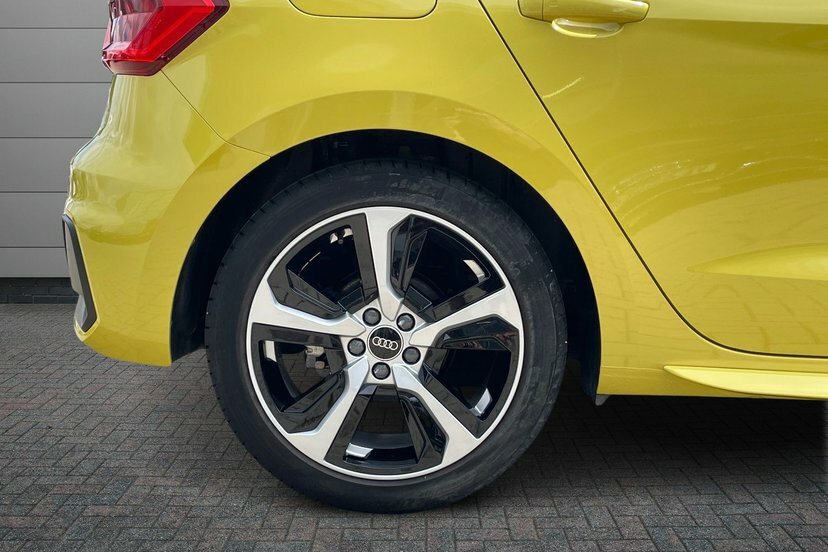 Audi A1 1.0 Tfsi 30 S Line Sportback S Tronic Black #5