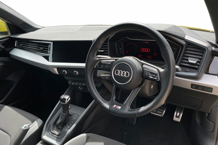 Audi A1 1.0 Tfsi 30 S Line Sportback S Tronic Black #6
