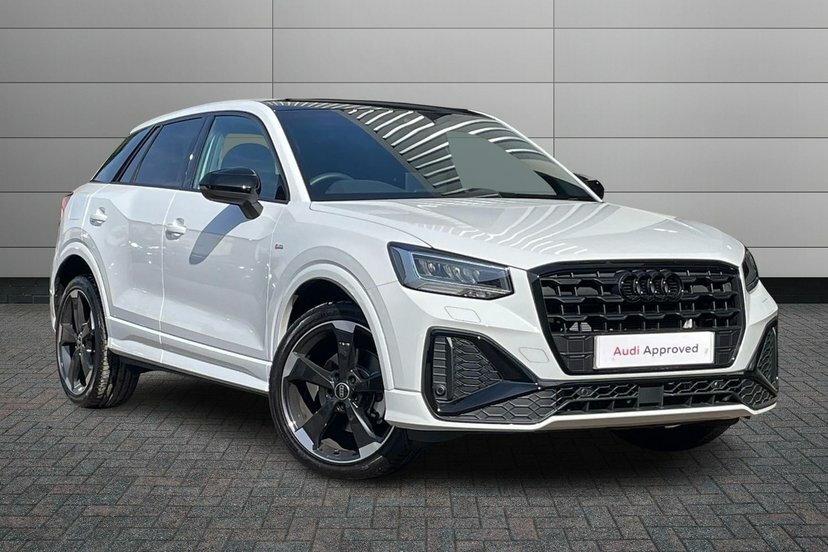 Audi Q2 1.5 Tfsi Cod 35 Black Edition Suv S Tro White
